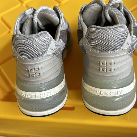 Givenchy sneakers - Picture 4 of 7